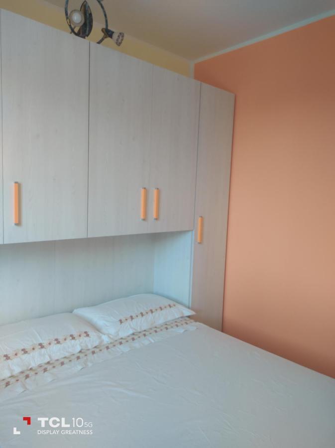 Villa Ara Blu Canegrate Bagian luar foto
