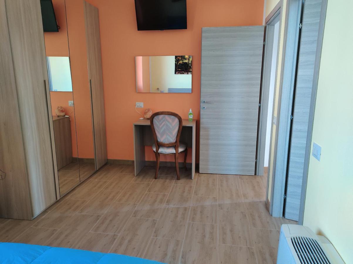 Villa Ara Blu Canegrate Bagian luar foto