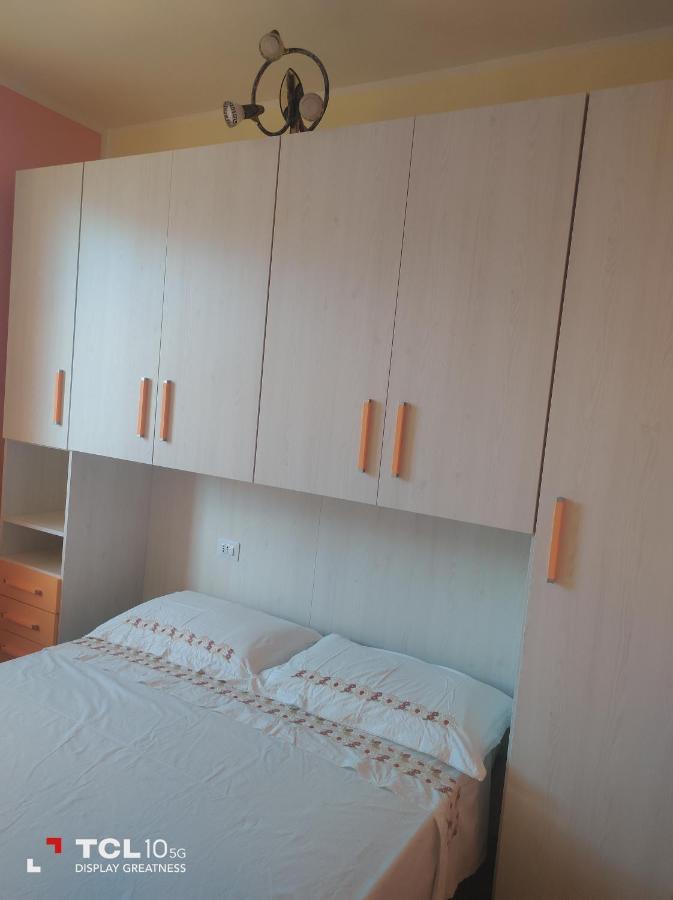 Villa Ara Blu Canegrate Bagian luar foto