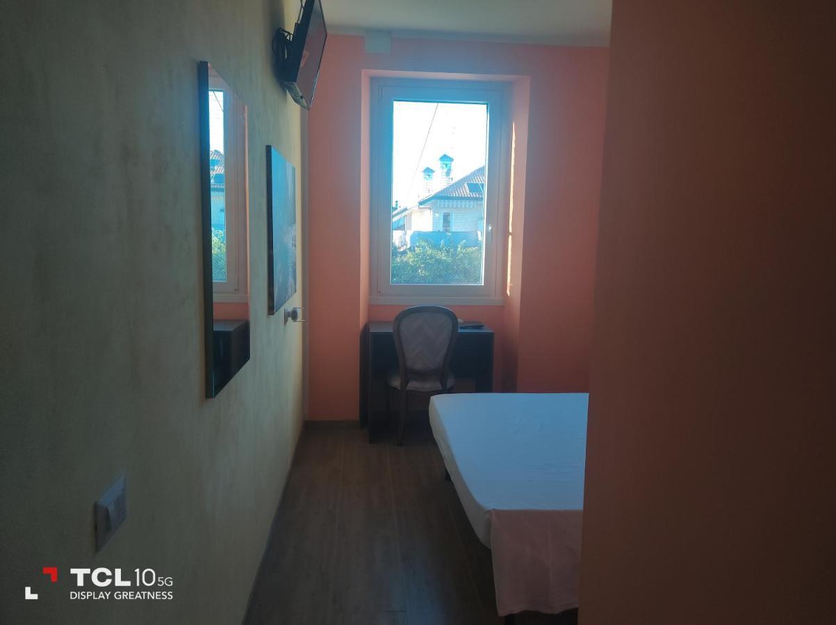 Villa Ara Blu Canegrate Bagian luar foto